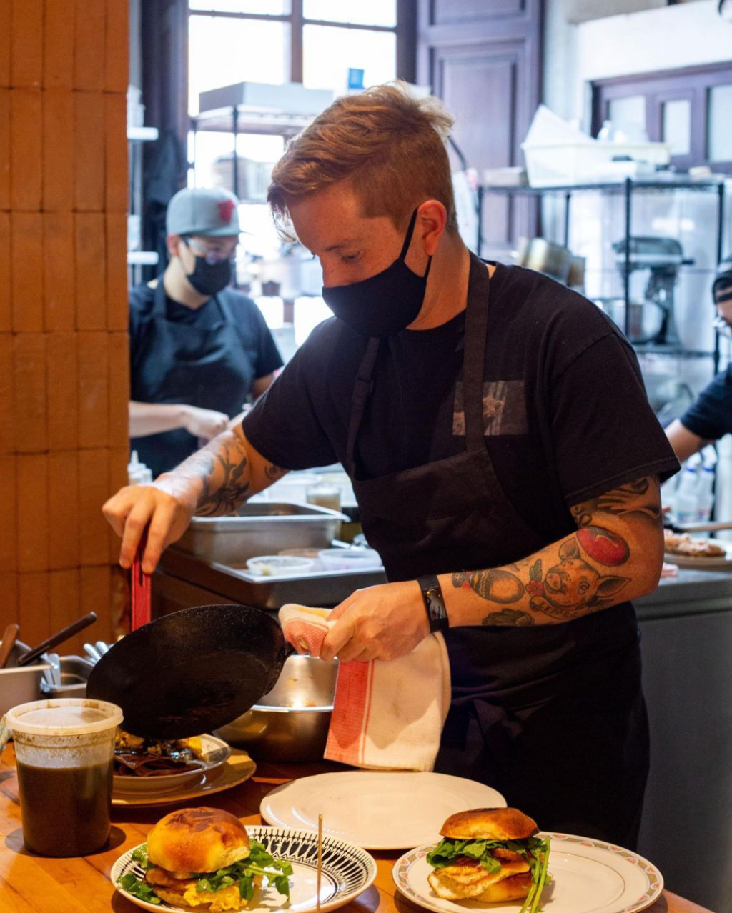 NANA UNA MEZCLA DE COCINA Y DE MODA&nbsp;VINTAGE